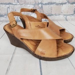 NWOT Born Ashley X band wedge sandal